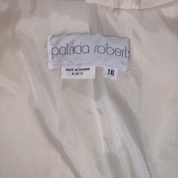 Pretty Suit - Picture 6 of 11